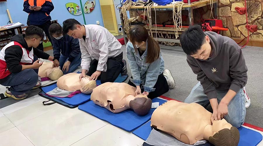 提升自救互救能力！金環(huán)電器開(kāi)展初級(jí)救護(hù)員培訓(xùn)學(xué)習(xí)