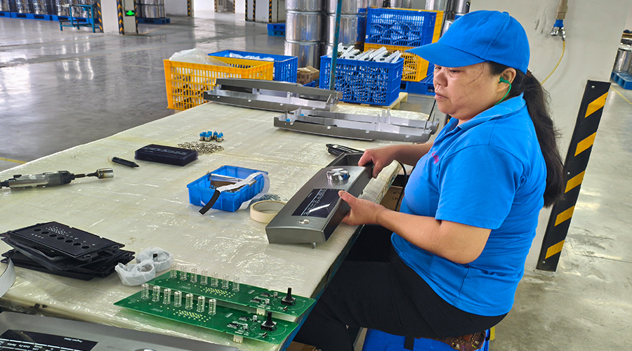 品質(zhì)源于嚴(yán)苛測(cè)試，金環(huán)電器的實(shí)驗(yàn)室保障